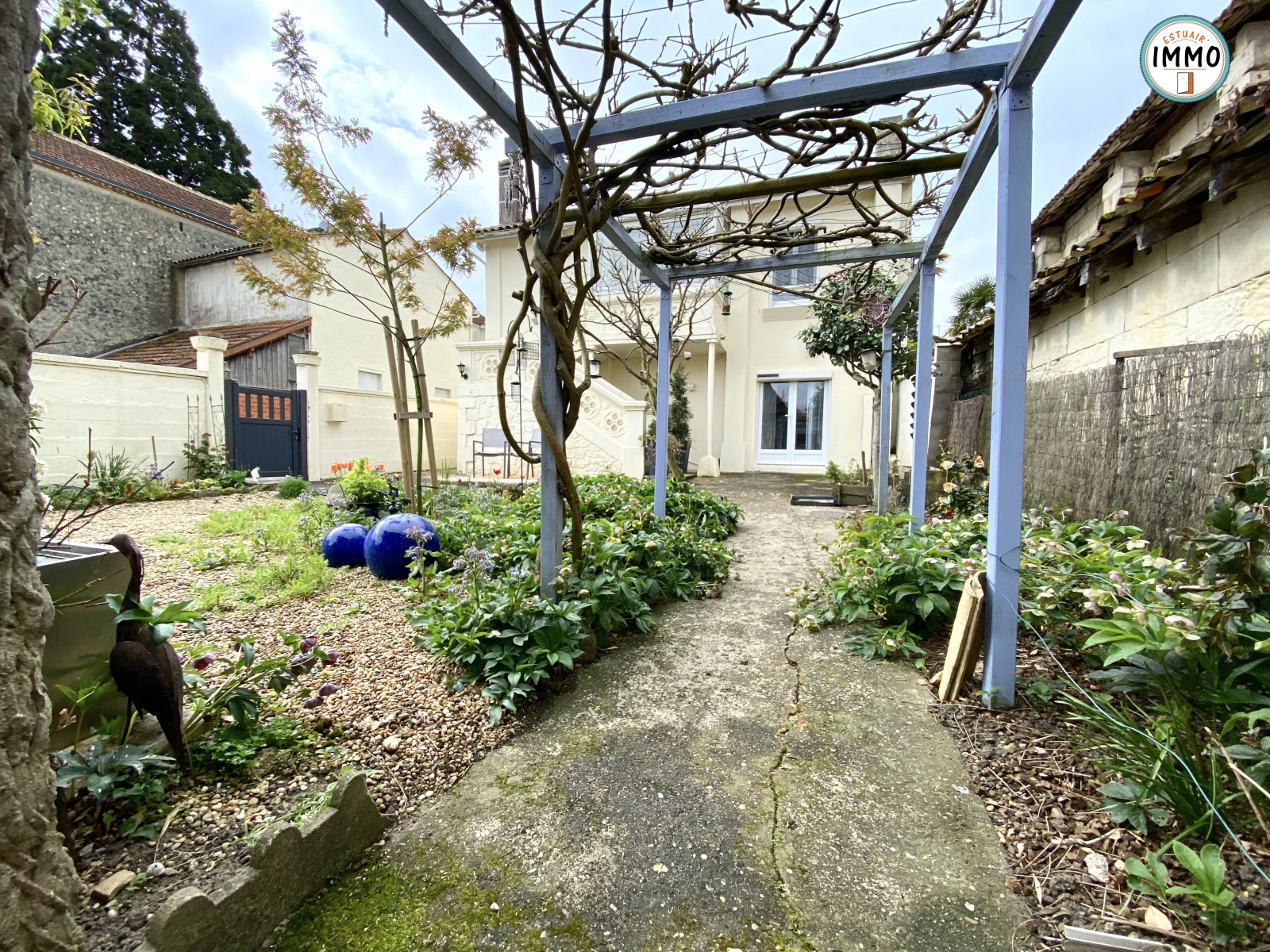 Image_, Maison de village, Saint-Bonnet-sur-Gironde, ref :1447BD